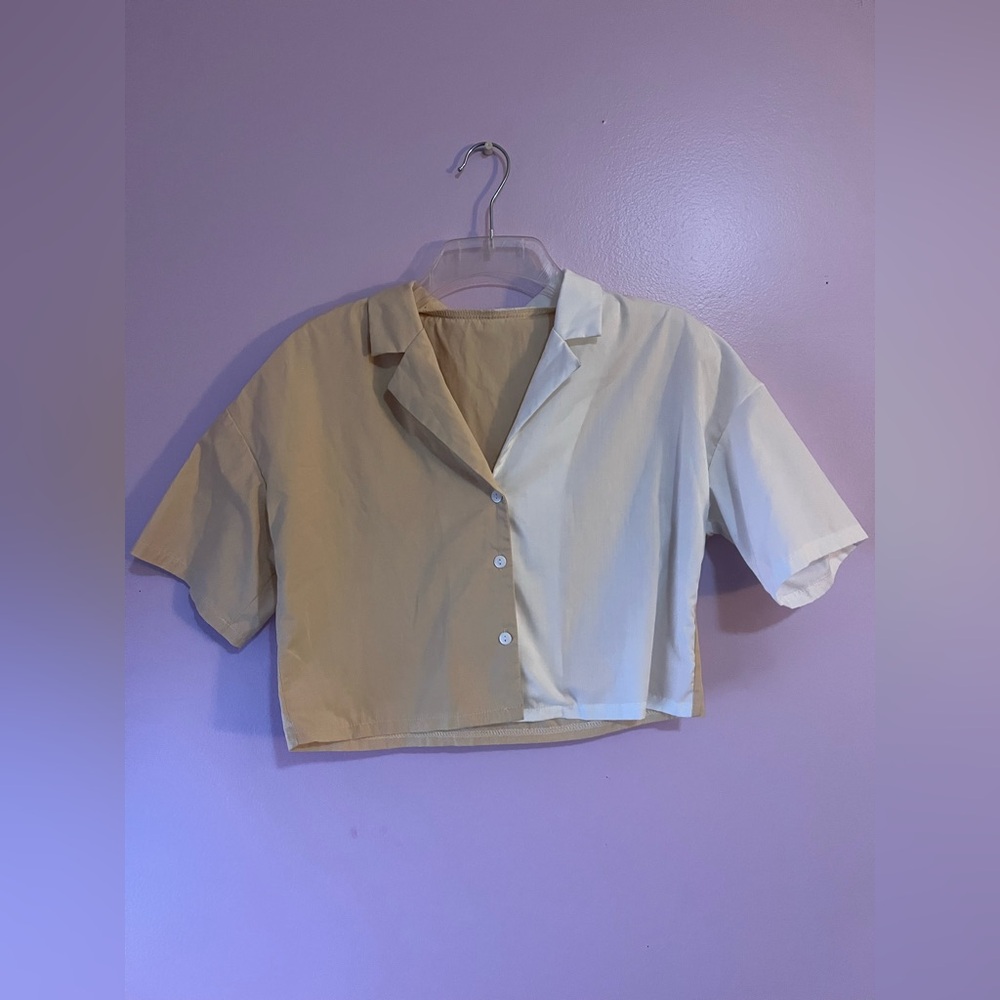 Women’s Cropped Button Up